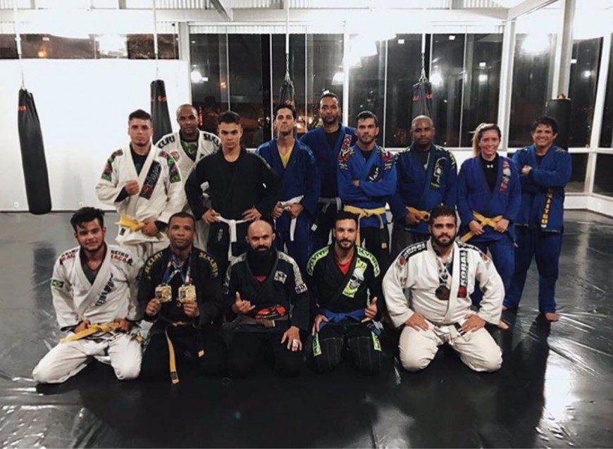 JIU JITSU TURMA NOITE NOVEMBRO 2016 ACADEMIA MERGULHO BH BARREIRO