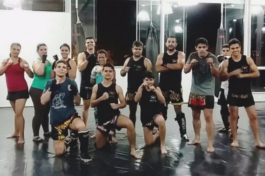 MUAY THAI TURMA NOITE NOVEMBRO 2016 ACADEMIA MERGULHO BH BARREIRO