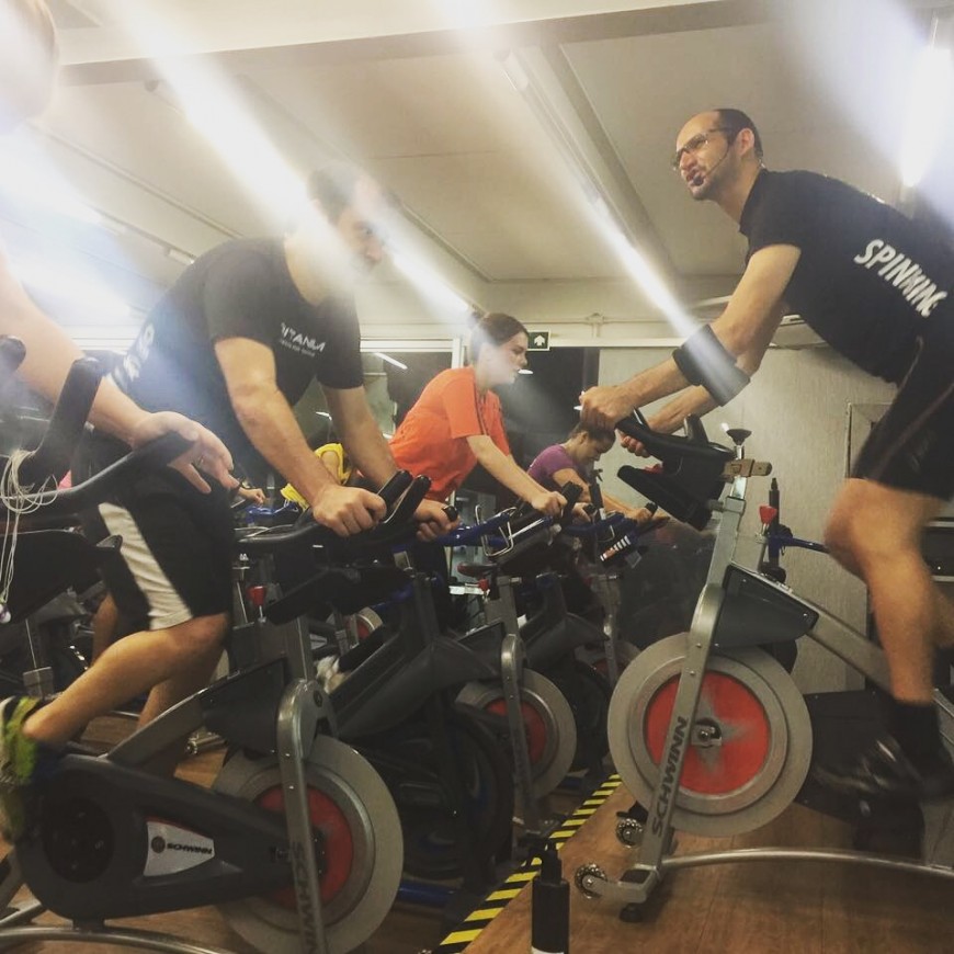 SPINNING INDOOR NOITE ACADEMIA MERGULHO BARREIRO BH MILIONÁRIOS