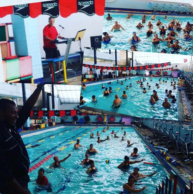 AULAO HIDRO HIDROGINASTICA MELHOR IDADE MUSICA AO VIVO PISCINA ACADEMIA MERGULHO BH BARREIRO MG JUNHO 2018